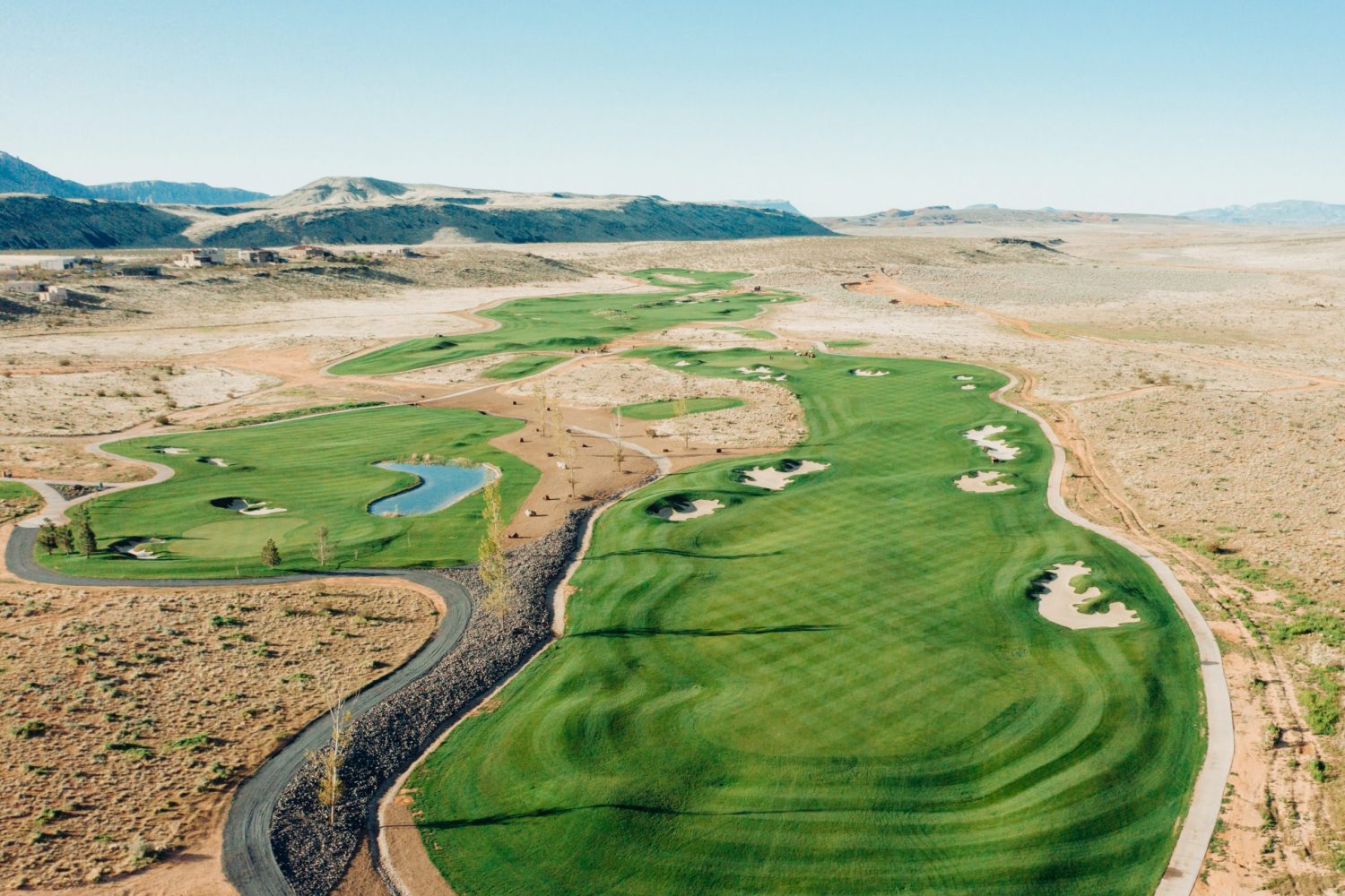 Copper Rock signature par 3 amphitheater hole